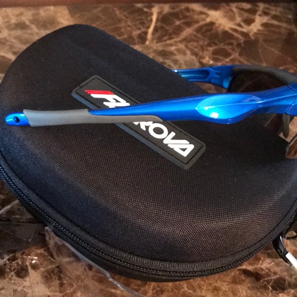 🆕 Polarized Sports sunglasses. - Picture 6 of 6